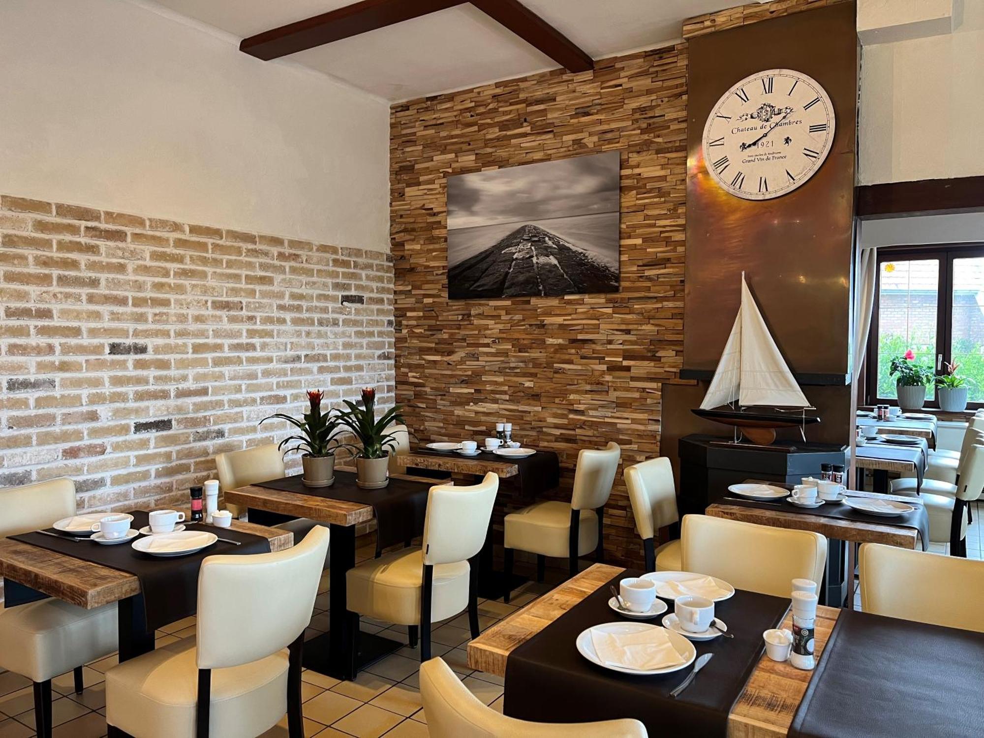 Hotel Westendia And Free Parking Top Breakfast Westende Εξωτερικό φωτογραφία