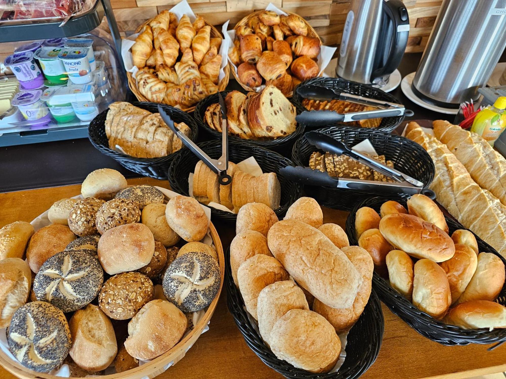 Hotel Westendia And Free Parking Top Breakfast Westende Εξωτερικό φωτογραφία